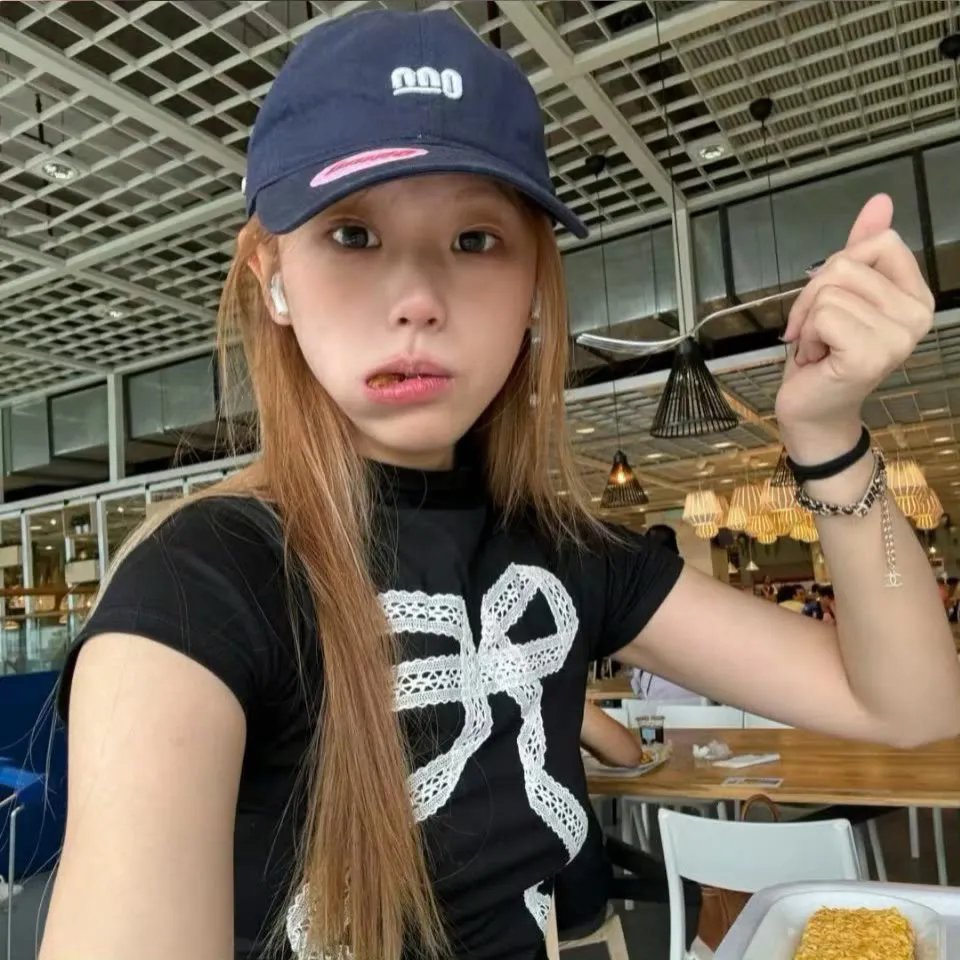 冒名之肤 封面